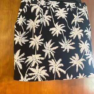 Gianni Bini lined short skirt with pockets.  Size M.